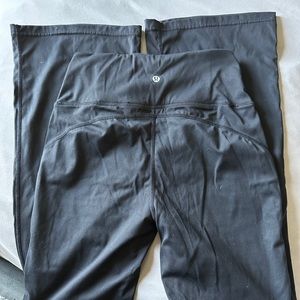 Lululemon groove high waisted flare size 6